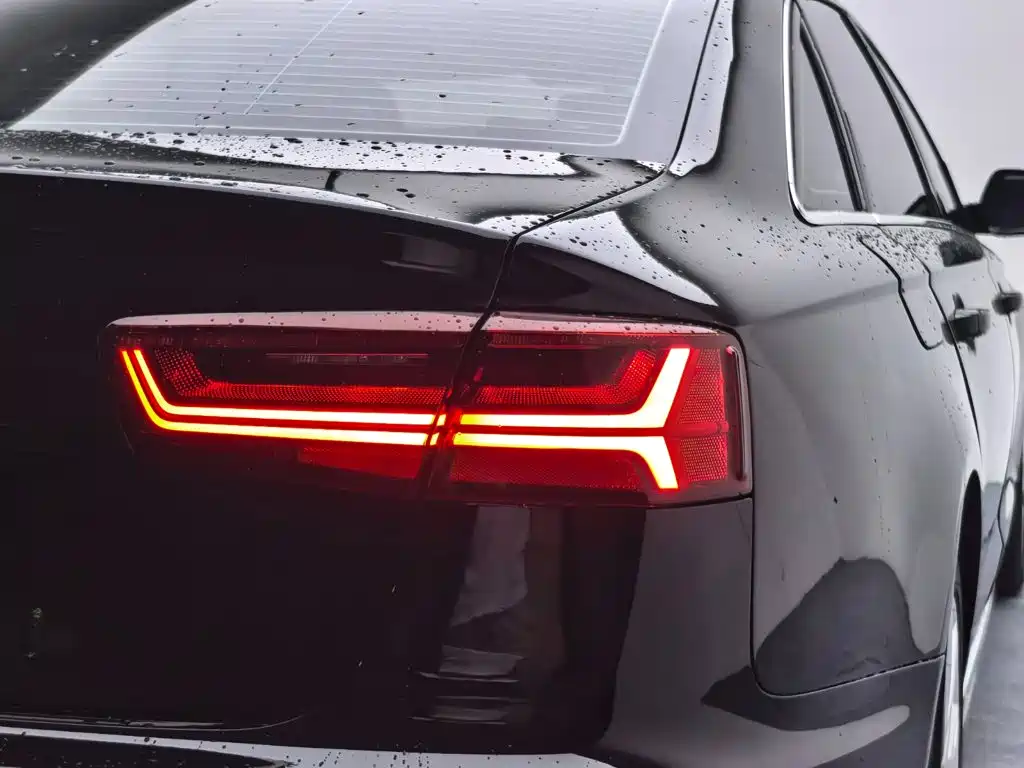 Audi A6L — фото 19