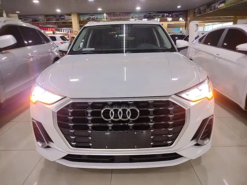 Audi Q3 — фото 3