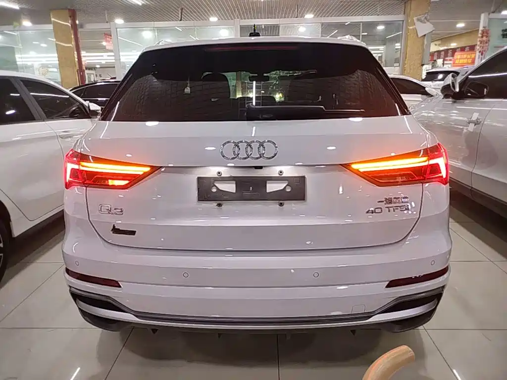 Audi Q3 — фото 4