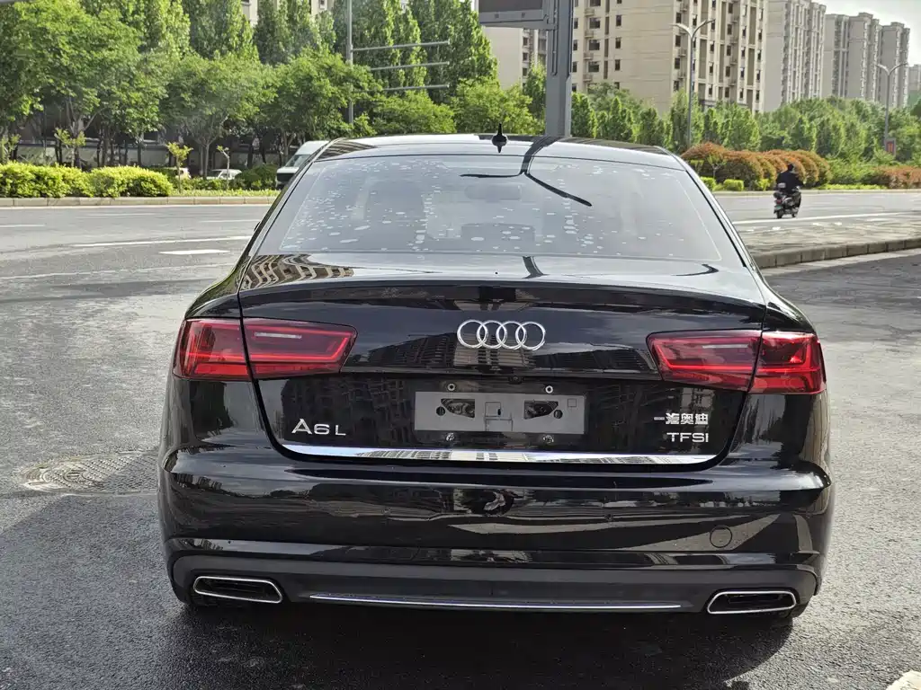 Audi A6L — фото 6