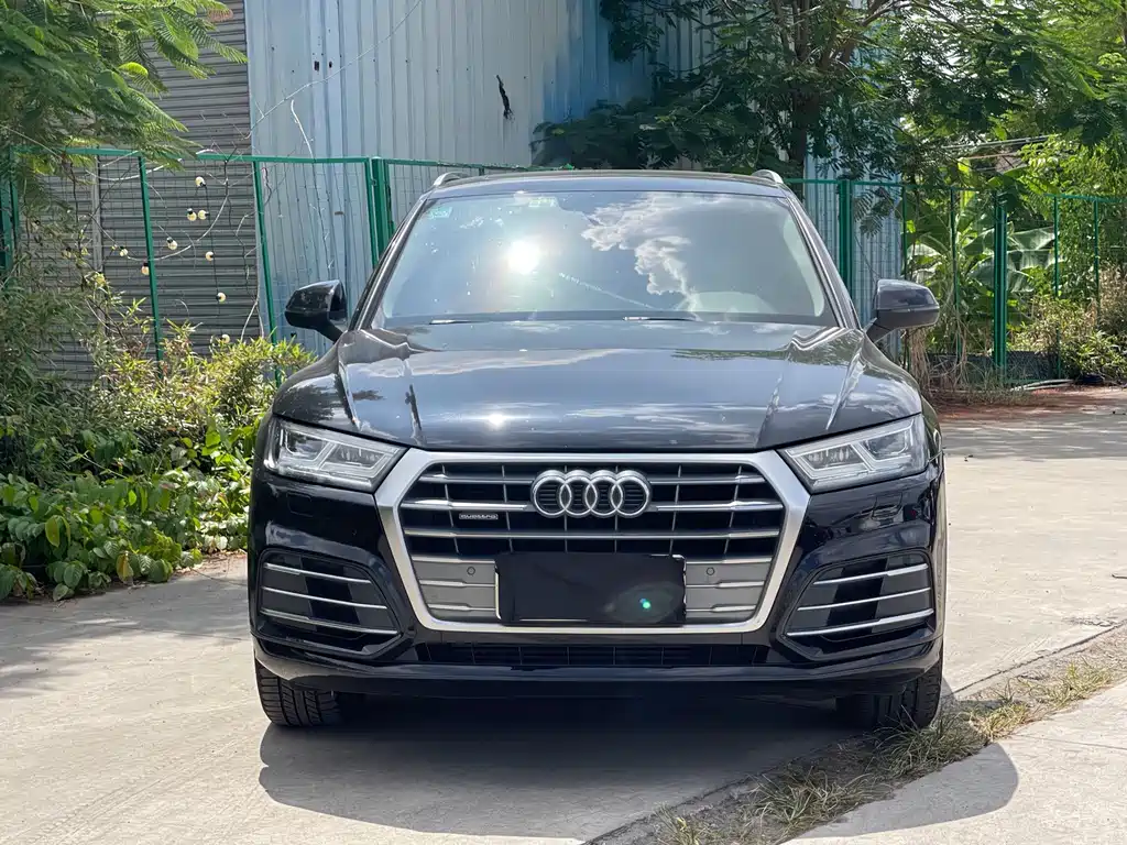 Audi Q5L — фото 2