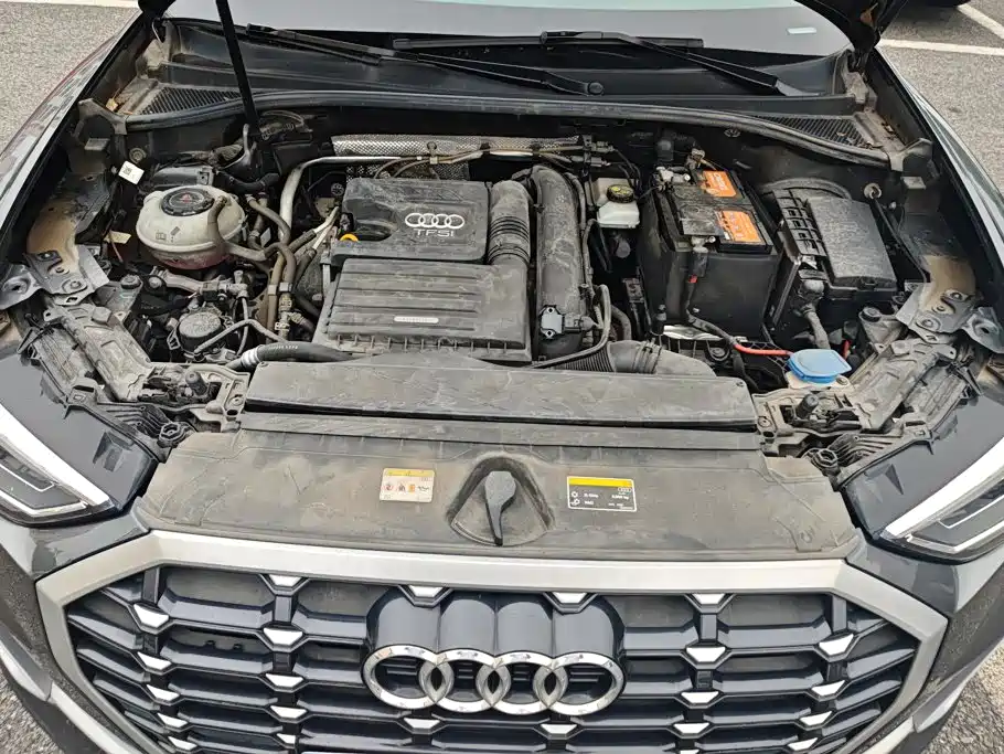 Audi Q3 — фото 10