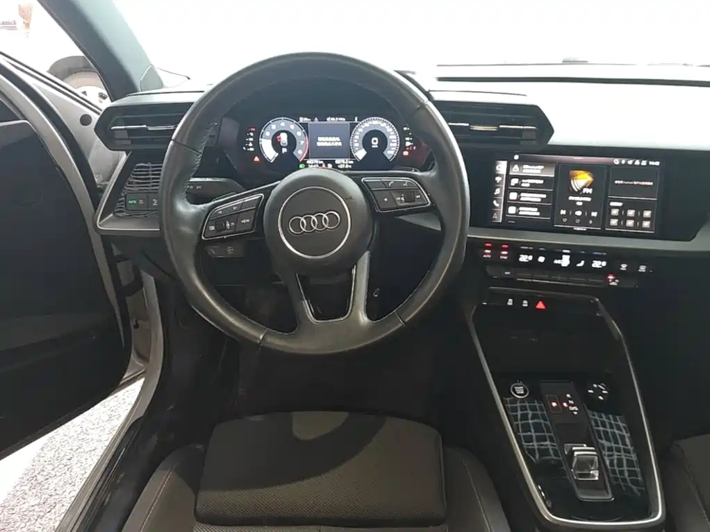 Audi A3 — фото 11