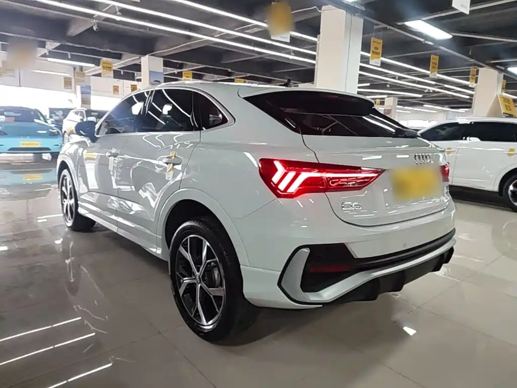 Audi Q3 Sportback — фото 5