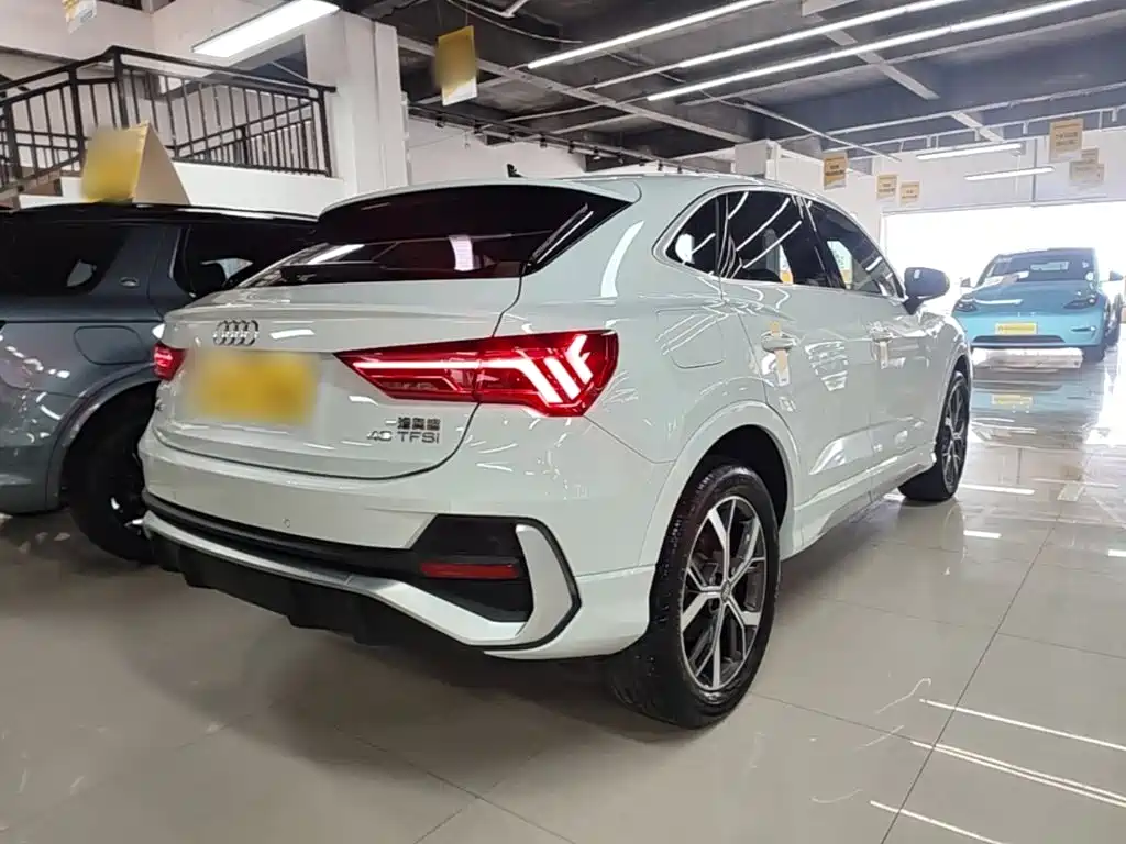 Audi Q3 Sportback — фото 7