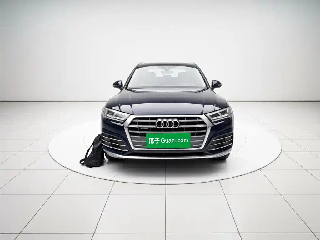 Audi Q5L — фото 2