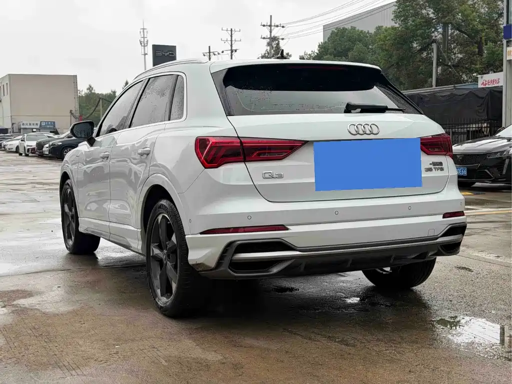 Audi Q3 — фото 9