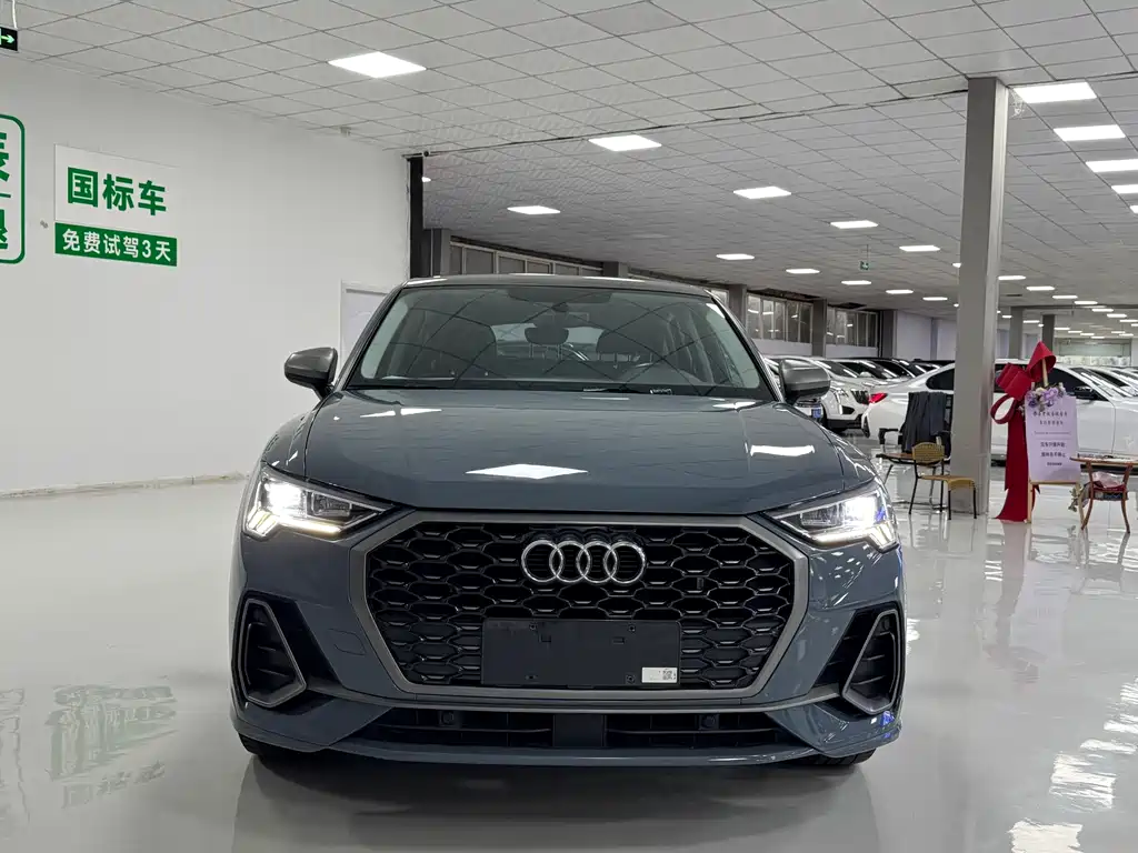 Audi Q3 Sportback — фото 2