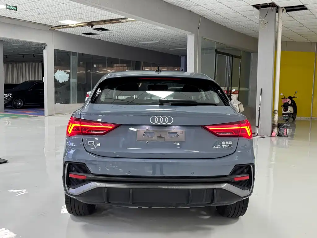 Audi Q3 Sportback — фото 8
