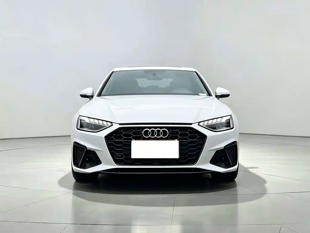 Audi A4L — фото 2
