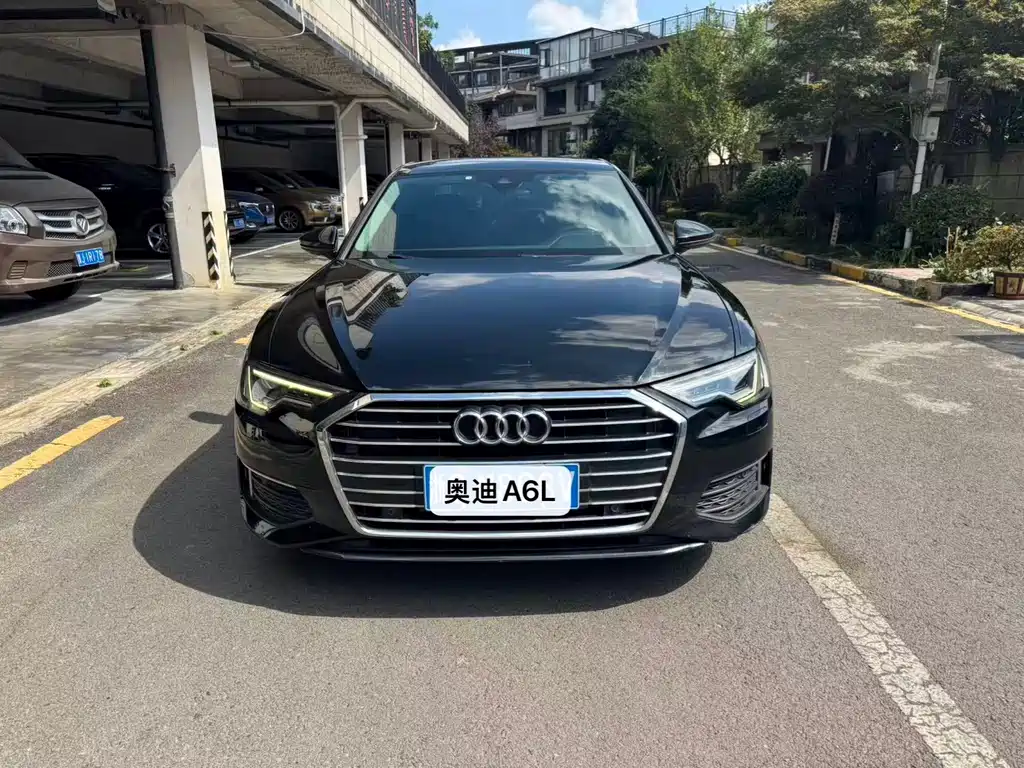 Audi A6L — фото 2