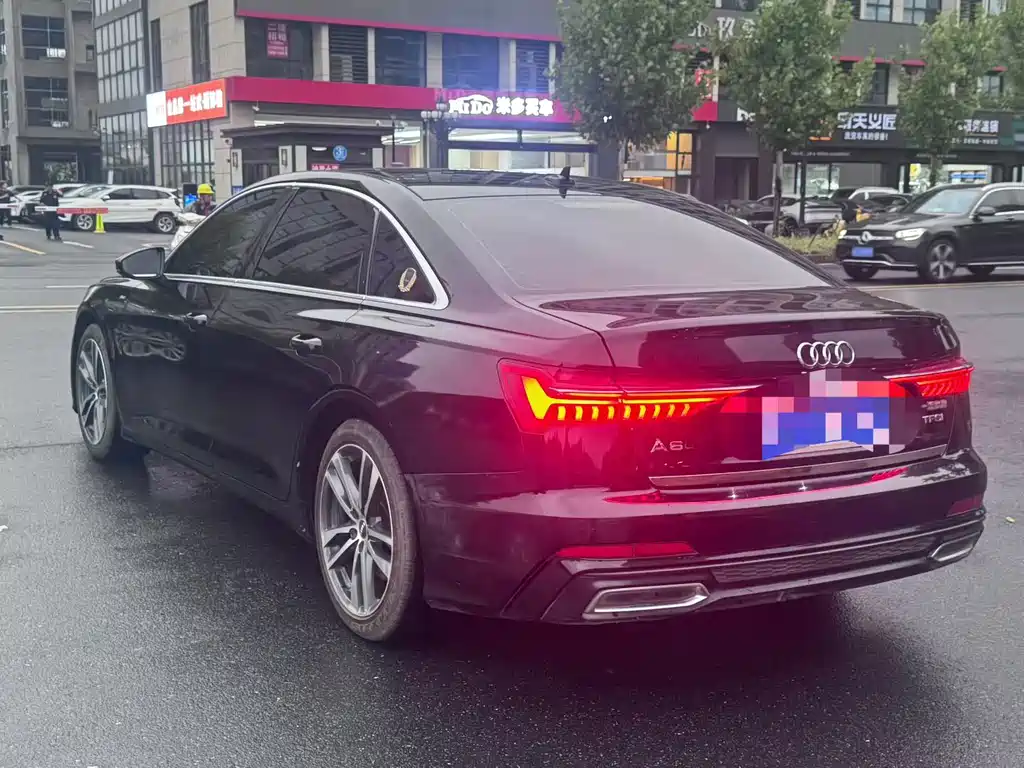 Audi A6L — фото 7