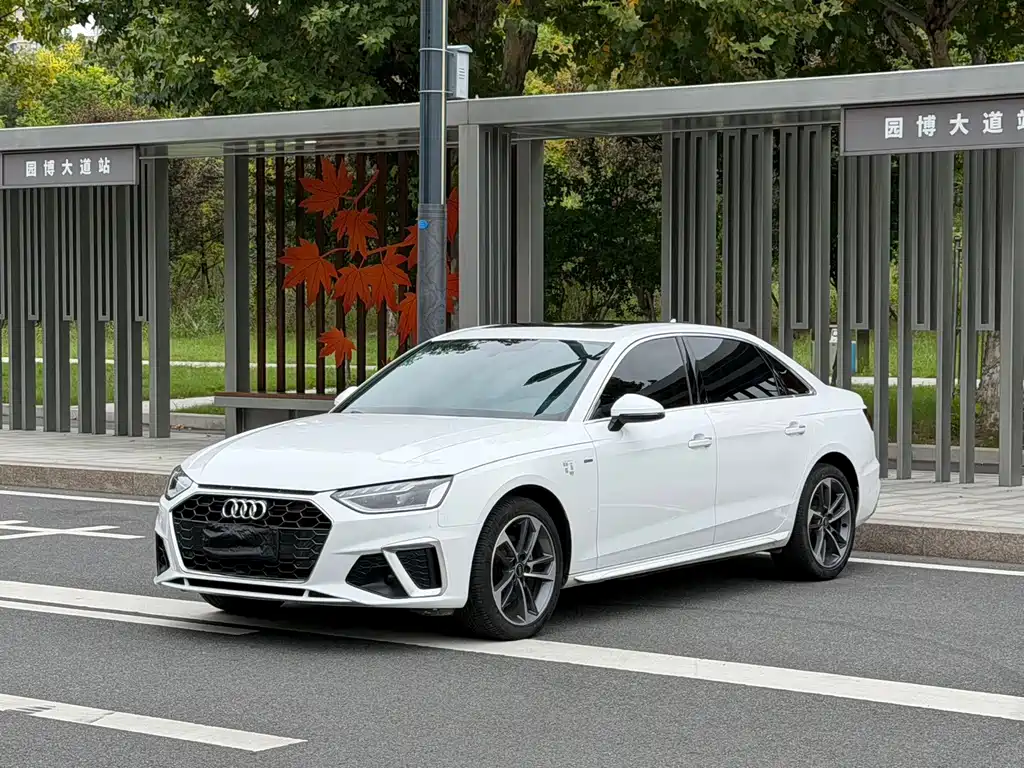 Audi A4L — фото 2