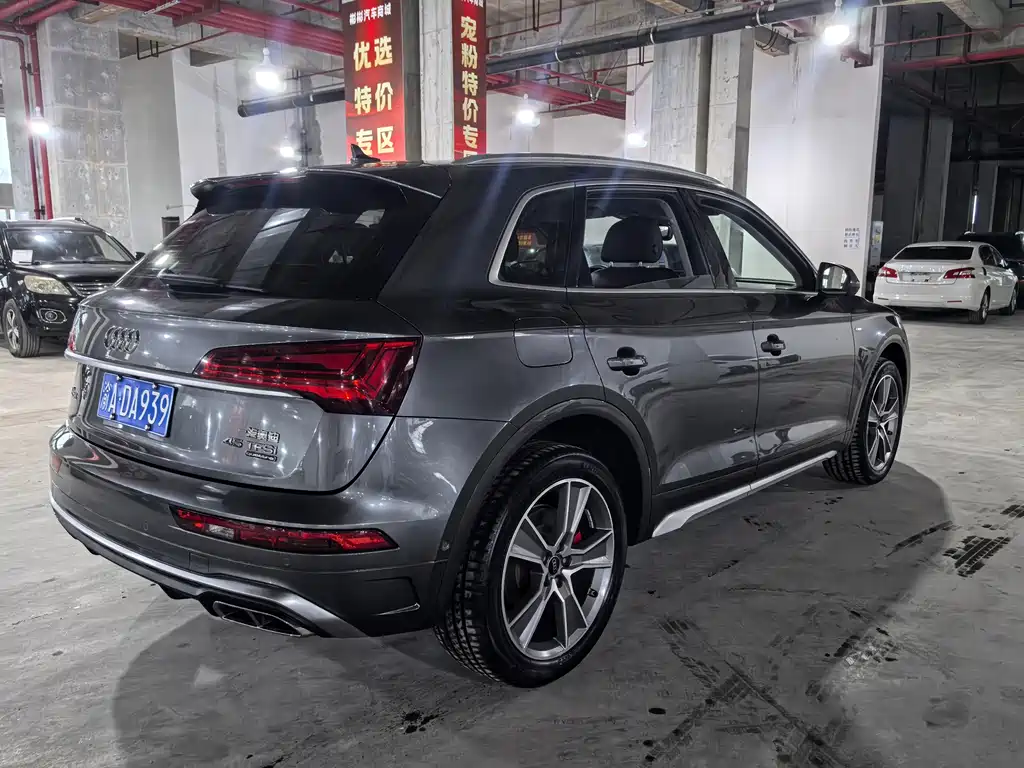 Audi Q5L — фото 4