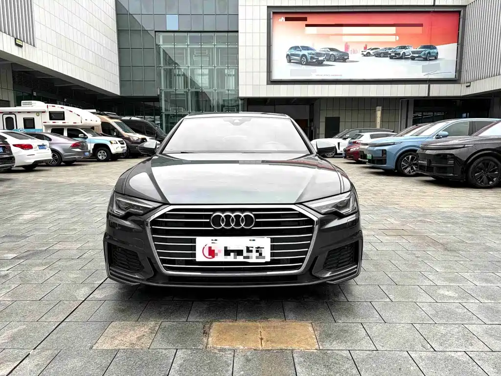 Audi A6L — фото 2