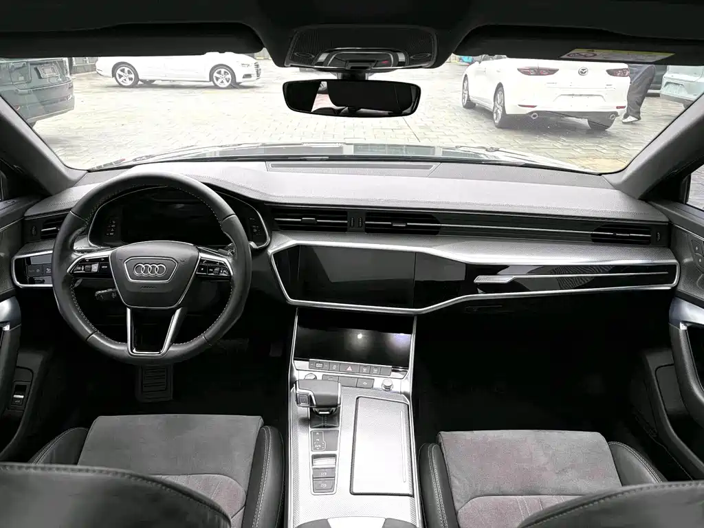 Audi A6L — фото 7
