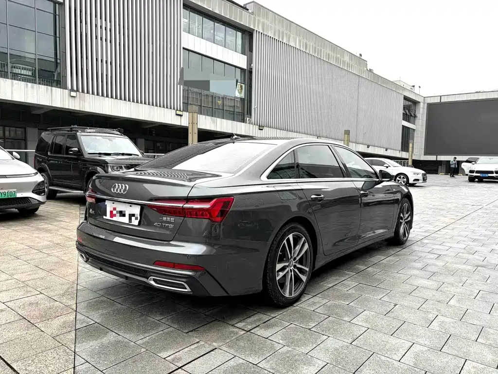 Audi A6L — фото 10