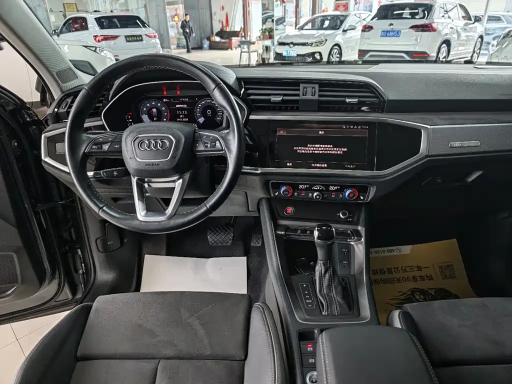 Audi Q3 — фото 5
