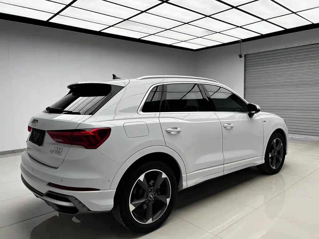Audi Q3 — фото 4