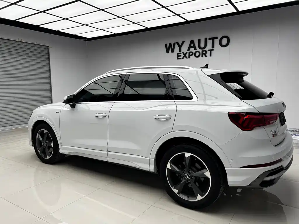 Audi Q3 — фото 6