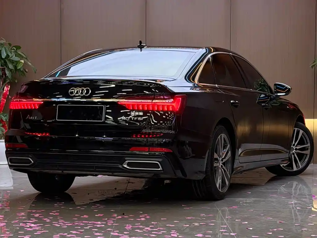 Audi A6L — фото 7