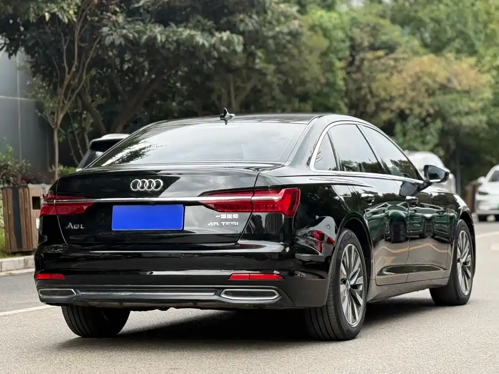 Audi A6L — фото 5