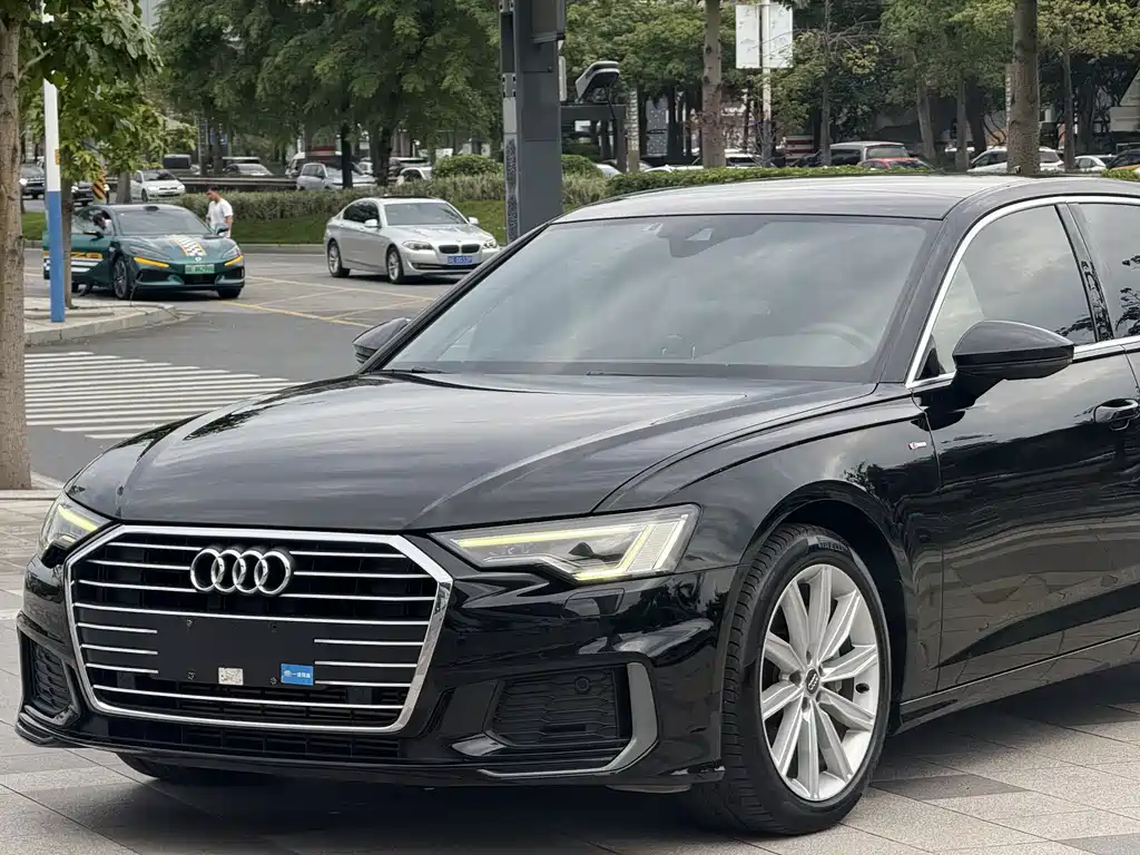 Audi A6L — фото 7
