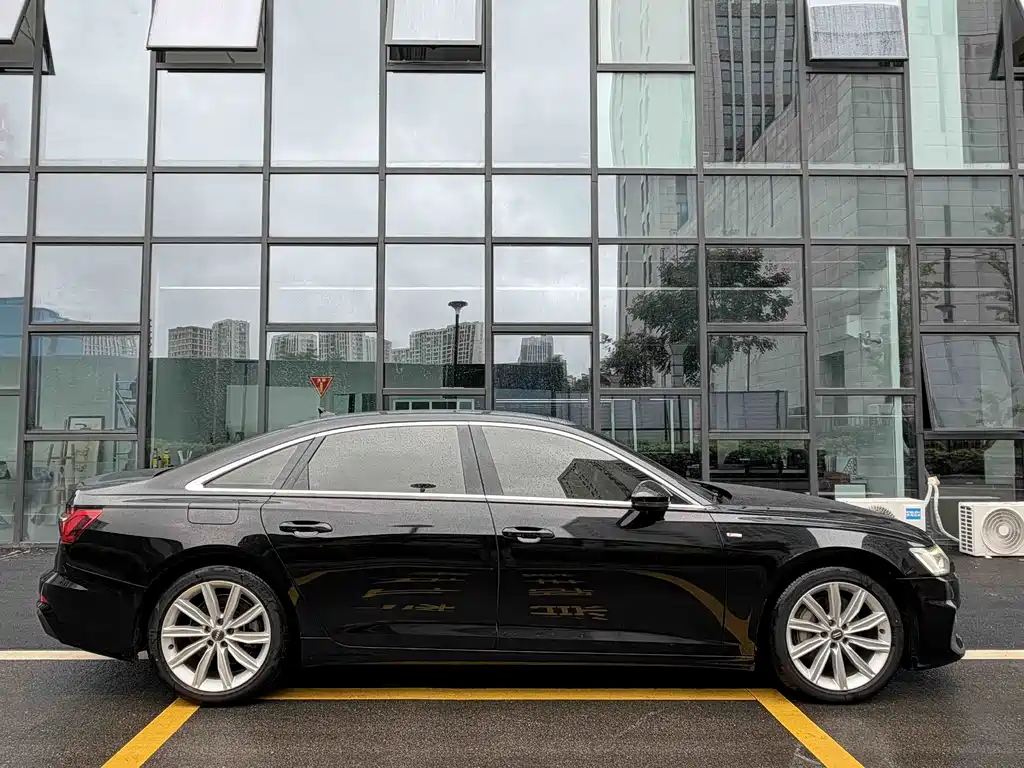Audi A6L — фото 3
