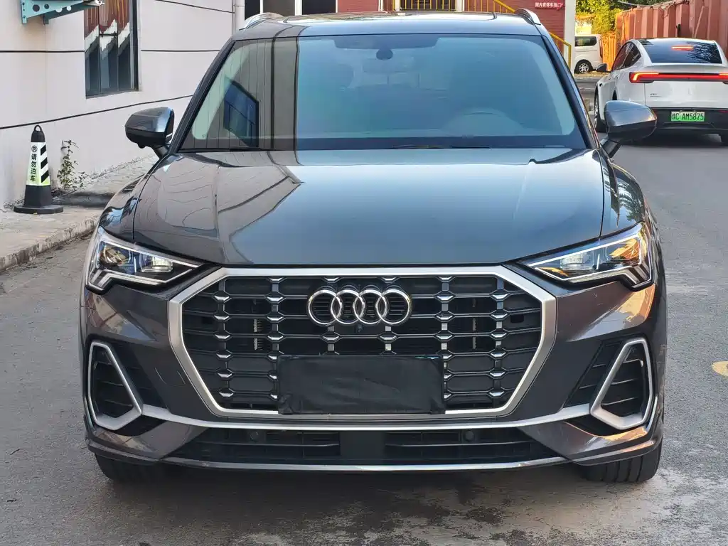 Audi Q3 — фото 2