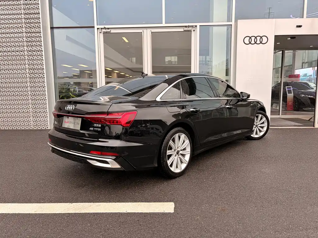 Audi A6L — фото 4