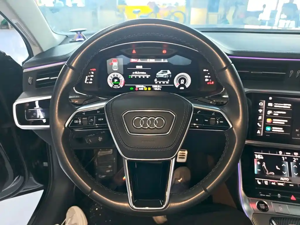 Audi A6L — фото 11