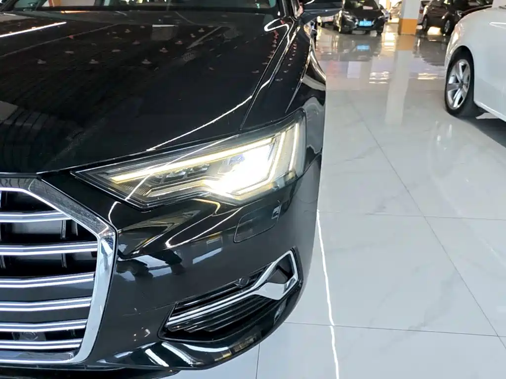 Audi A6L — фото 24