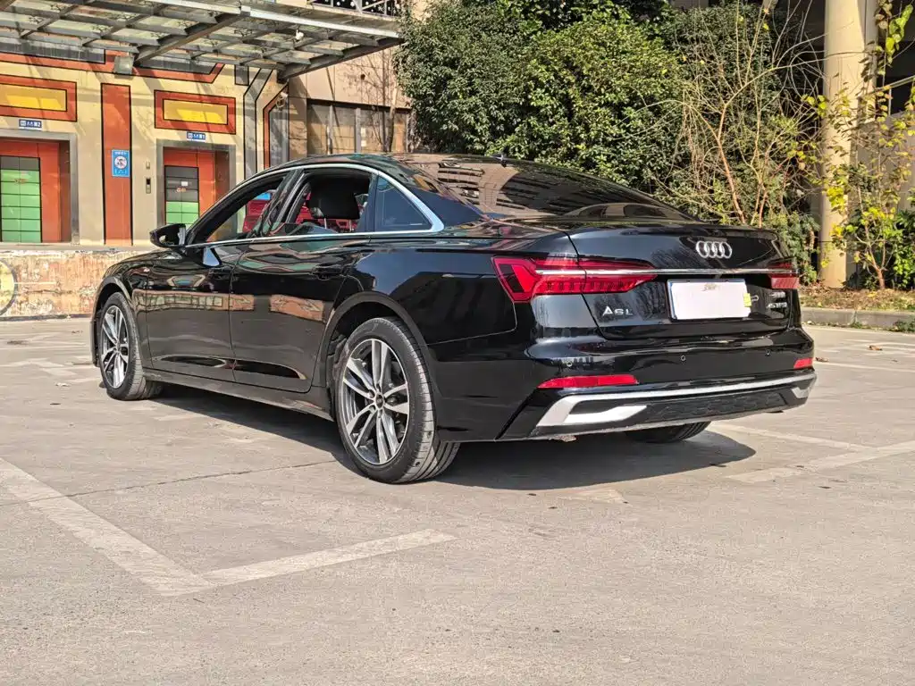 Audi A6L — фото 14