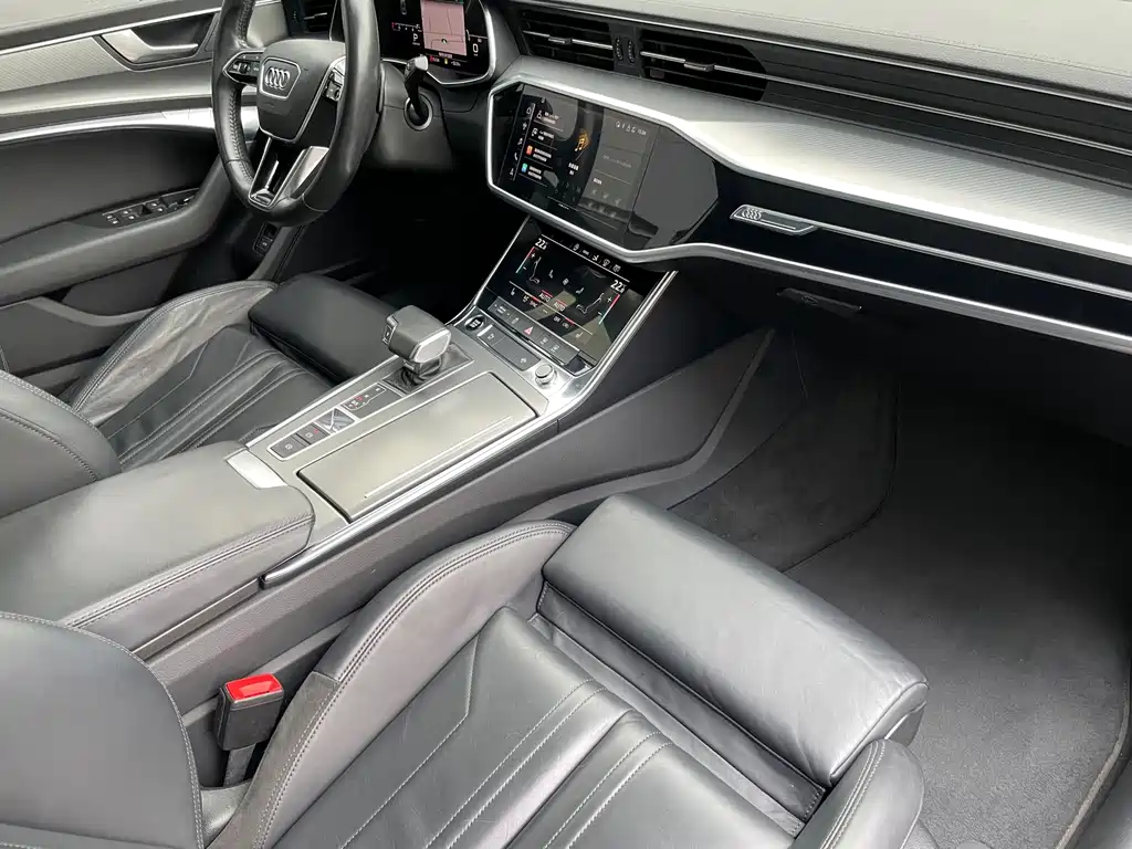 Audi A7 — фото 16