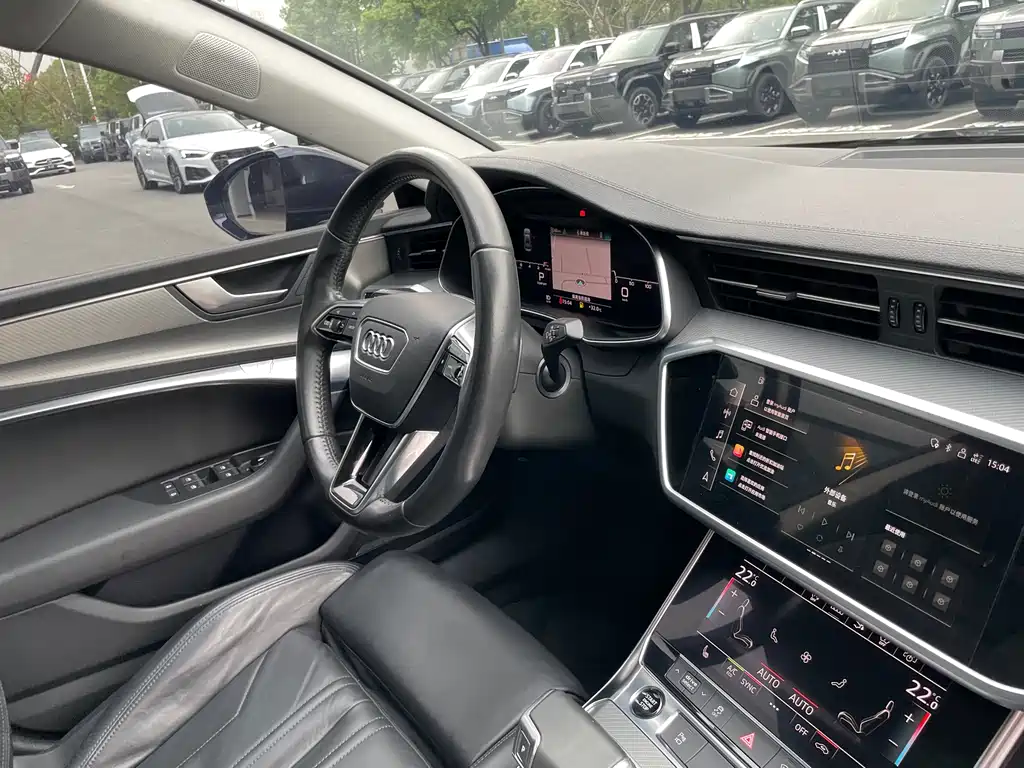 Audi A7 — фото 17