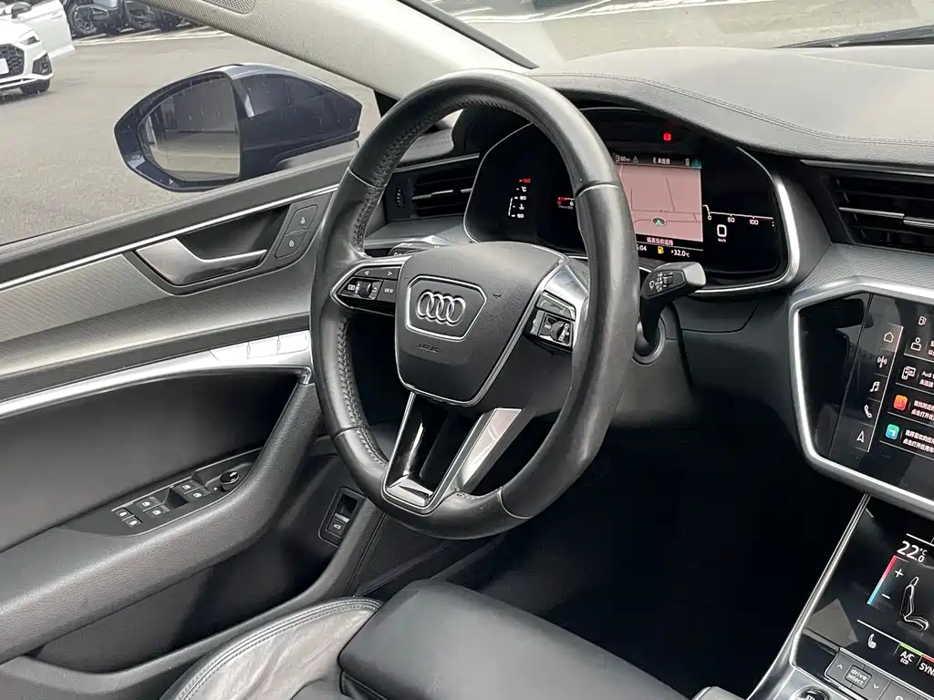 Audi A7 — фото 18