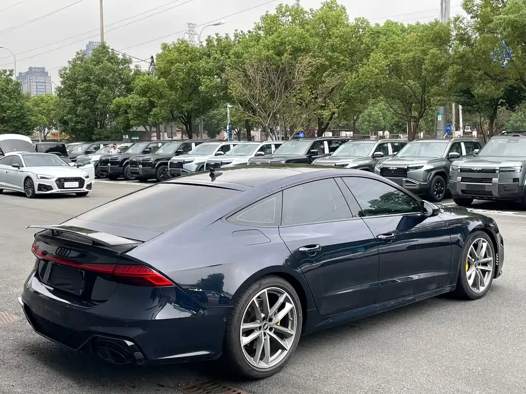 Audi A7 — фото 20