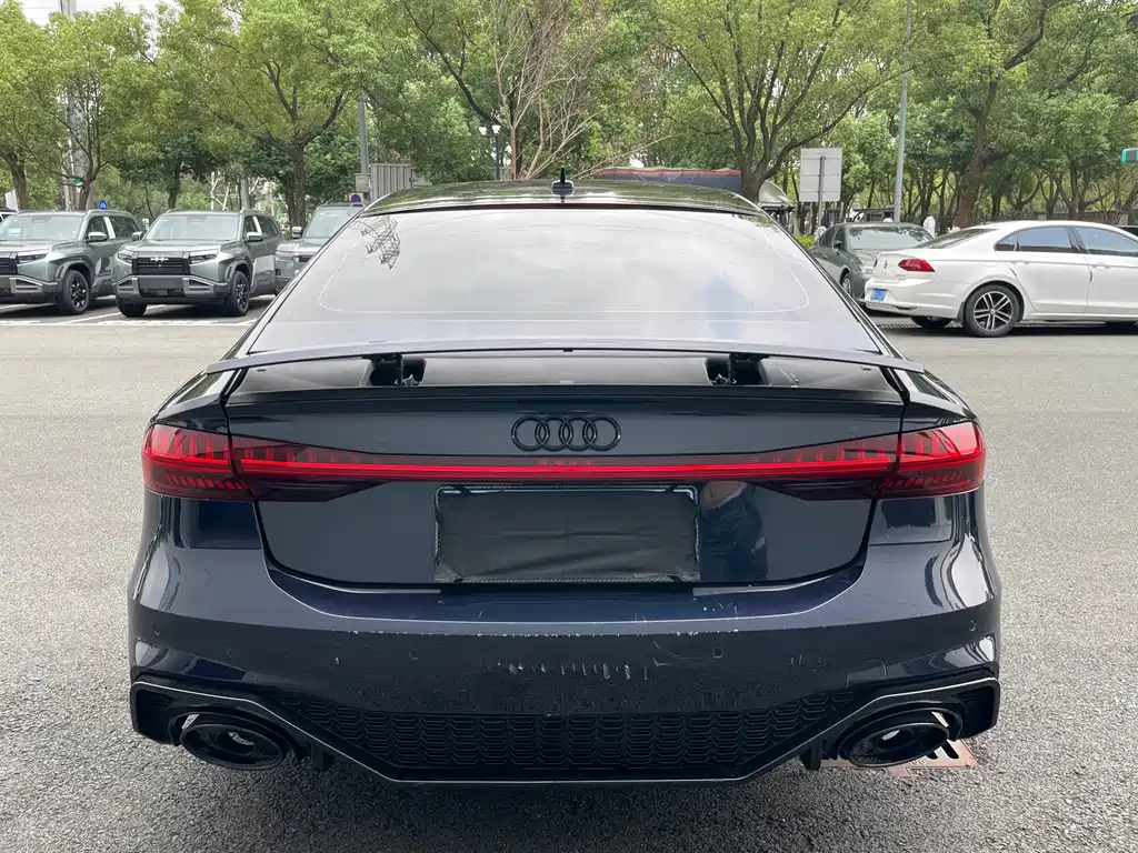 Audi A7 — фото 21