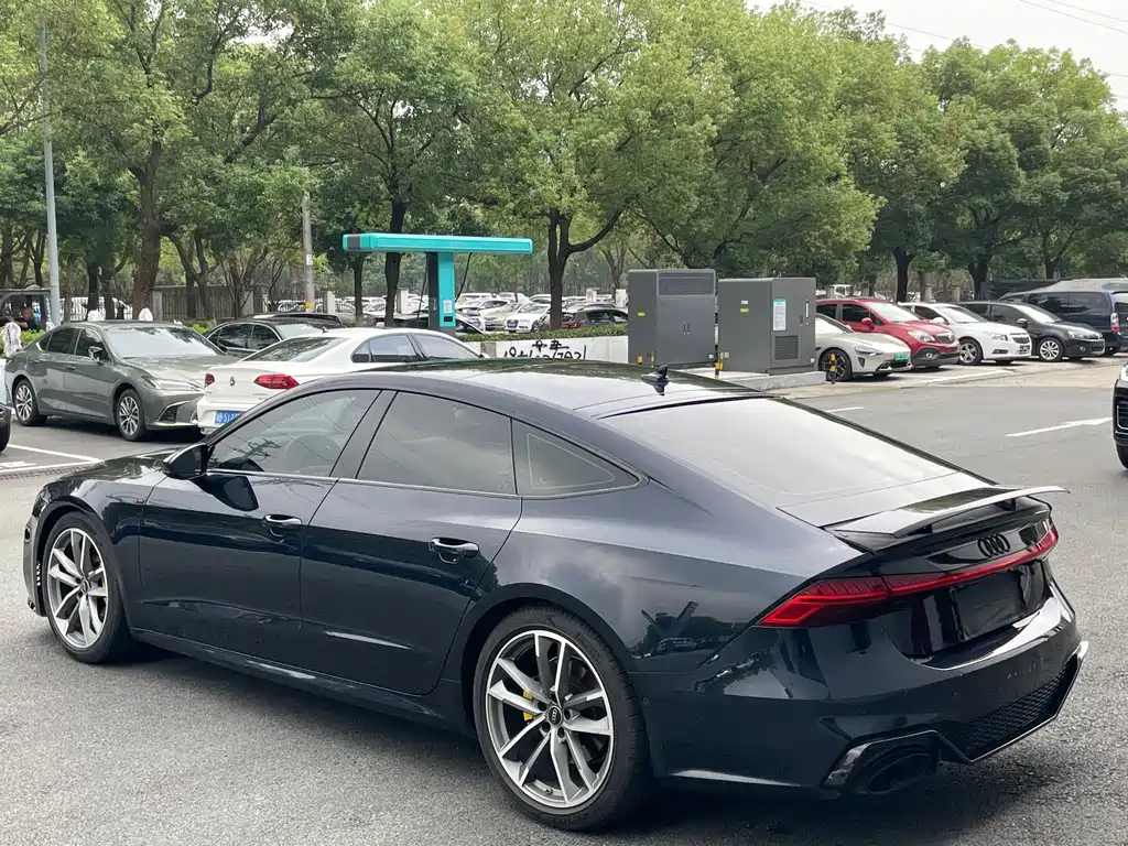 Audi A7 — фото 22
