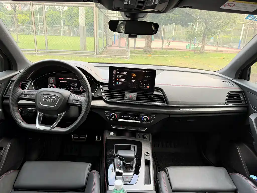 Audi Q5L Sportback — фото 16