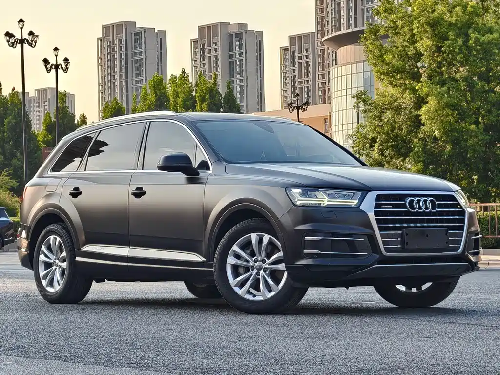 Audi Q7 — фото 3