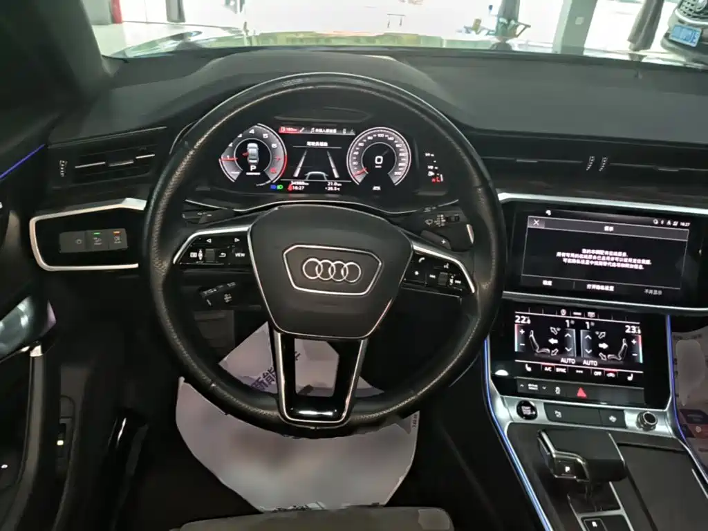 Audi A6L — фото 11