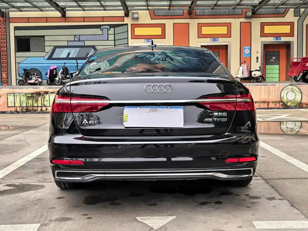 Audi A6L — фото 13