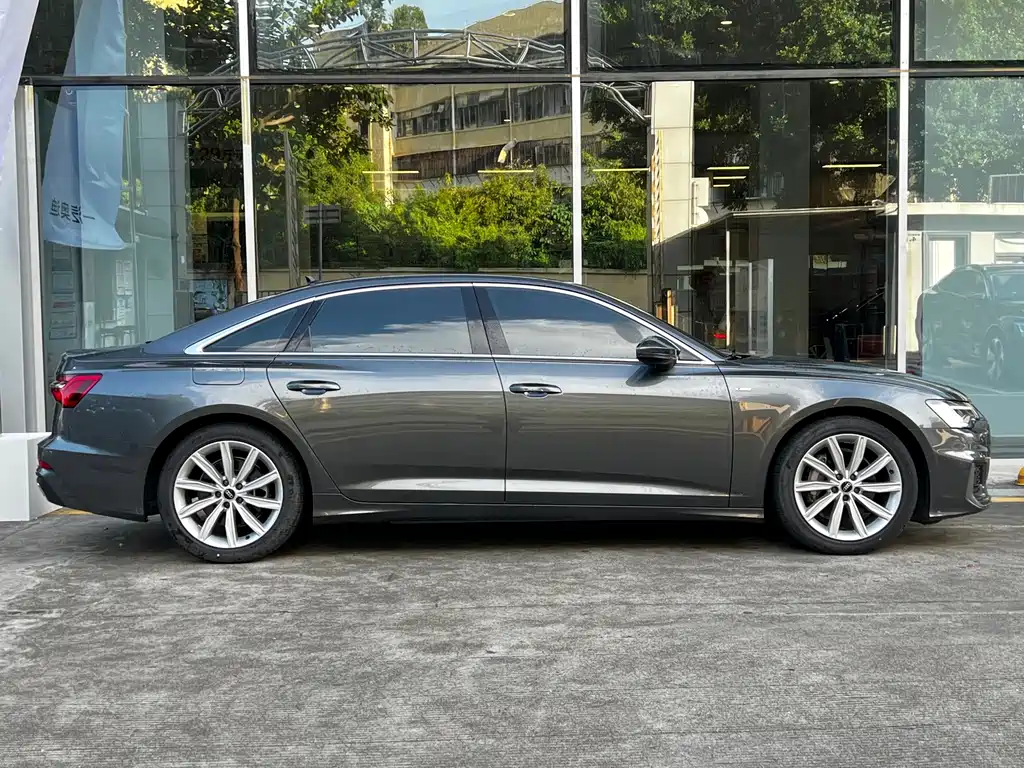 Audi A6L — фото 3