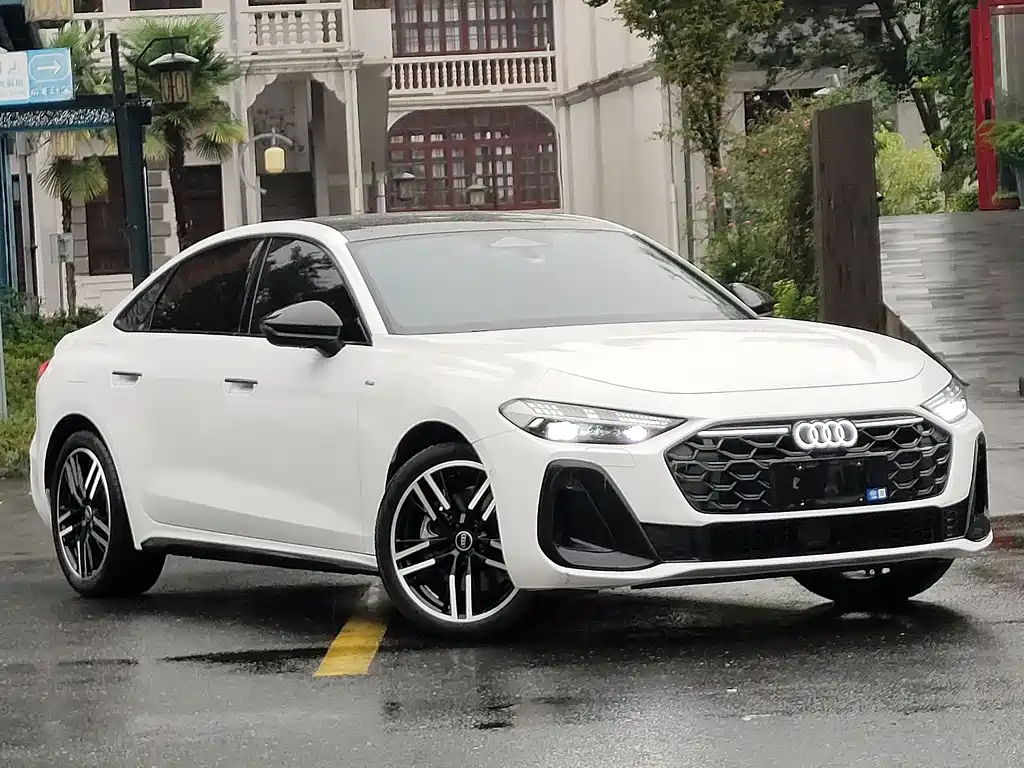 Audi A5L — фото 2