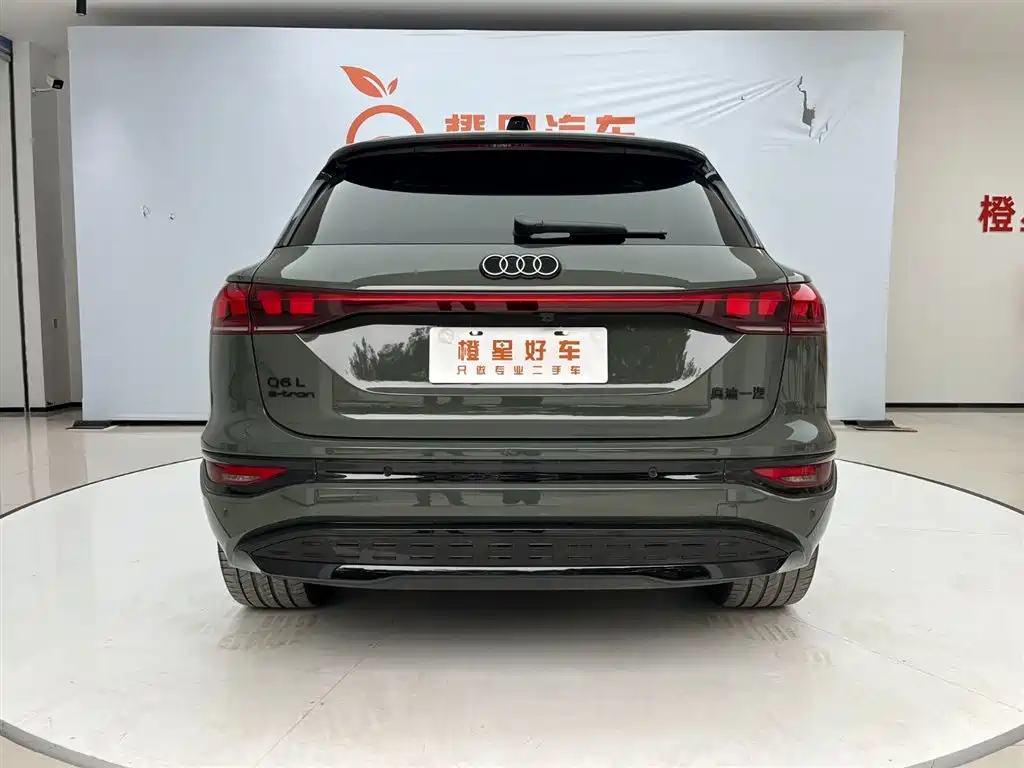 Audi Q6L e-tron — фото 6