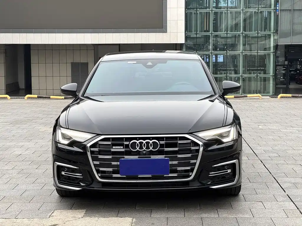 Audi A6L — фото 2