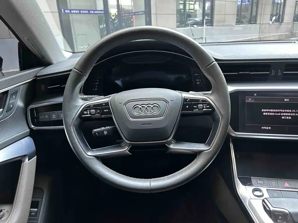 Audi A7L — фото 17