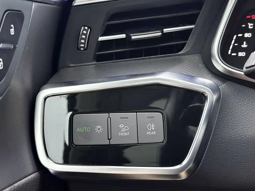 Audi A7L — фото 11