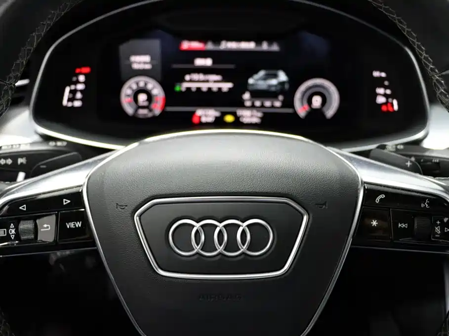 Audi A6L — фото 11